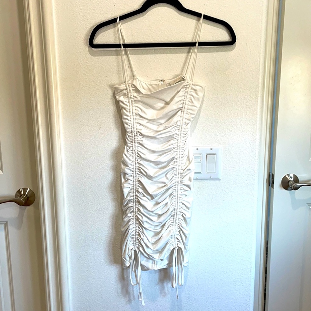 Nice Short White Dress with Ruffles